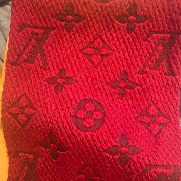 SOLD Louis Vuitton logomania scarf - Picture 5 of 5